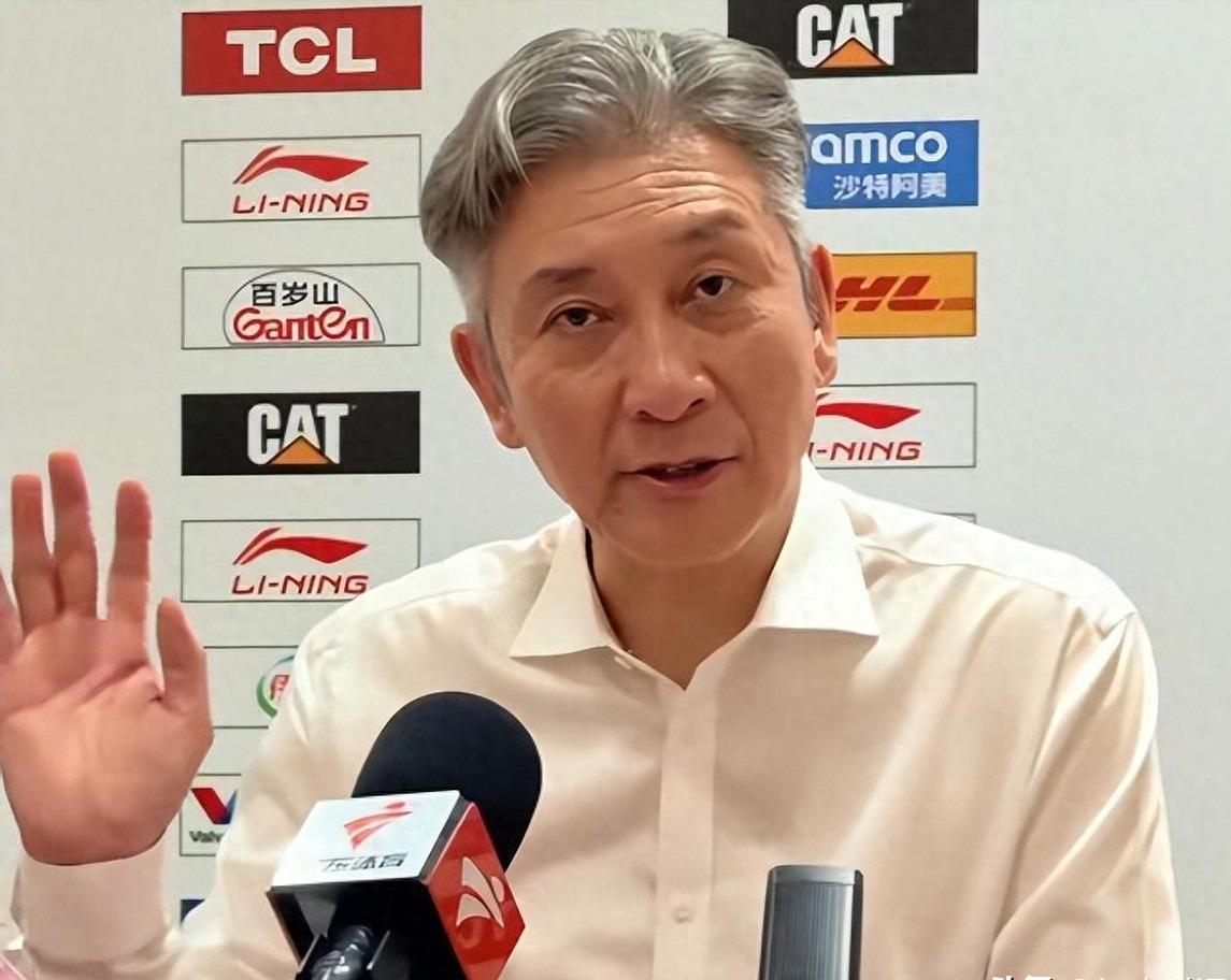 学霸港姐王嘉慧晒美照 颜值体态双在线气质出众