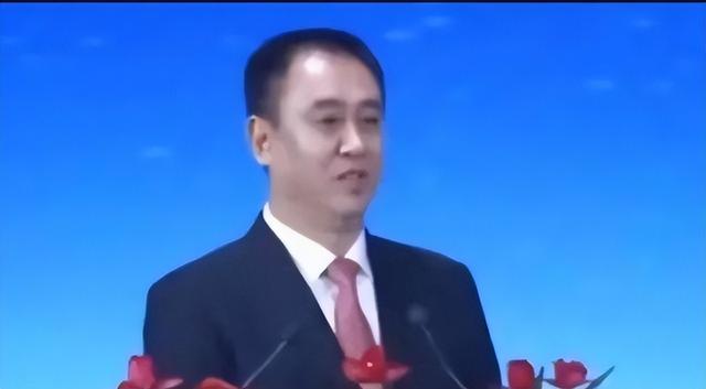 布朗即将披上拜仁战袍，戴维斯该紧张了？